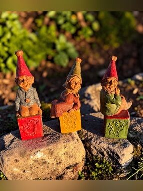 TOM CLARK 1989 CHRISTMAS JOY GNOME FIGURINES SET OF 3 CAIRN STUDIO